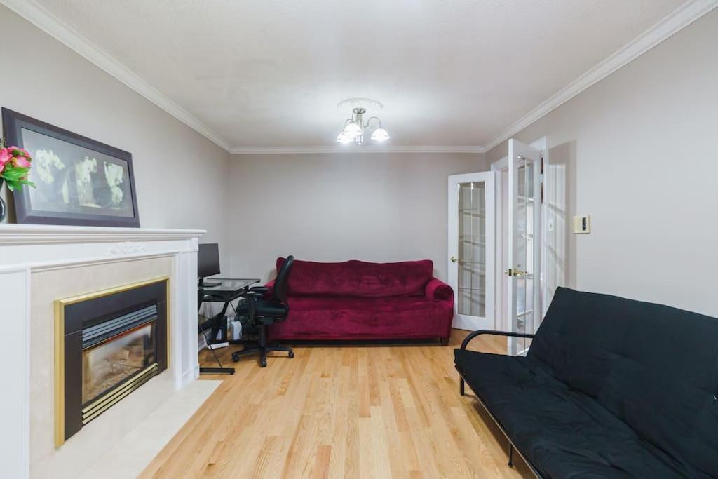 Beautiful Home 4 Bed, 3 Bath, Garage, Backyard! Mississauga Exterior foto